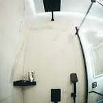게스트하우스 Luxury & 4*