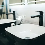 Luxury & 게스트하우스 4*